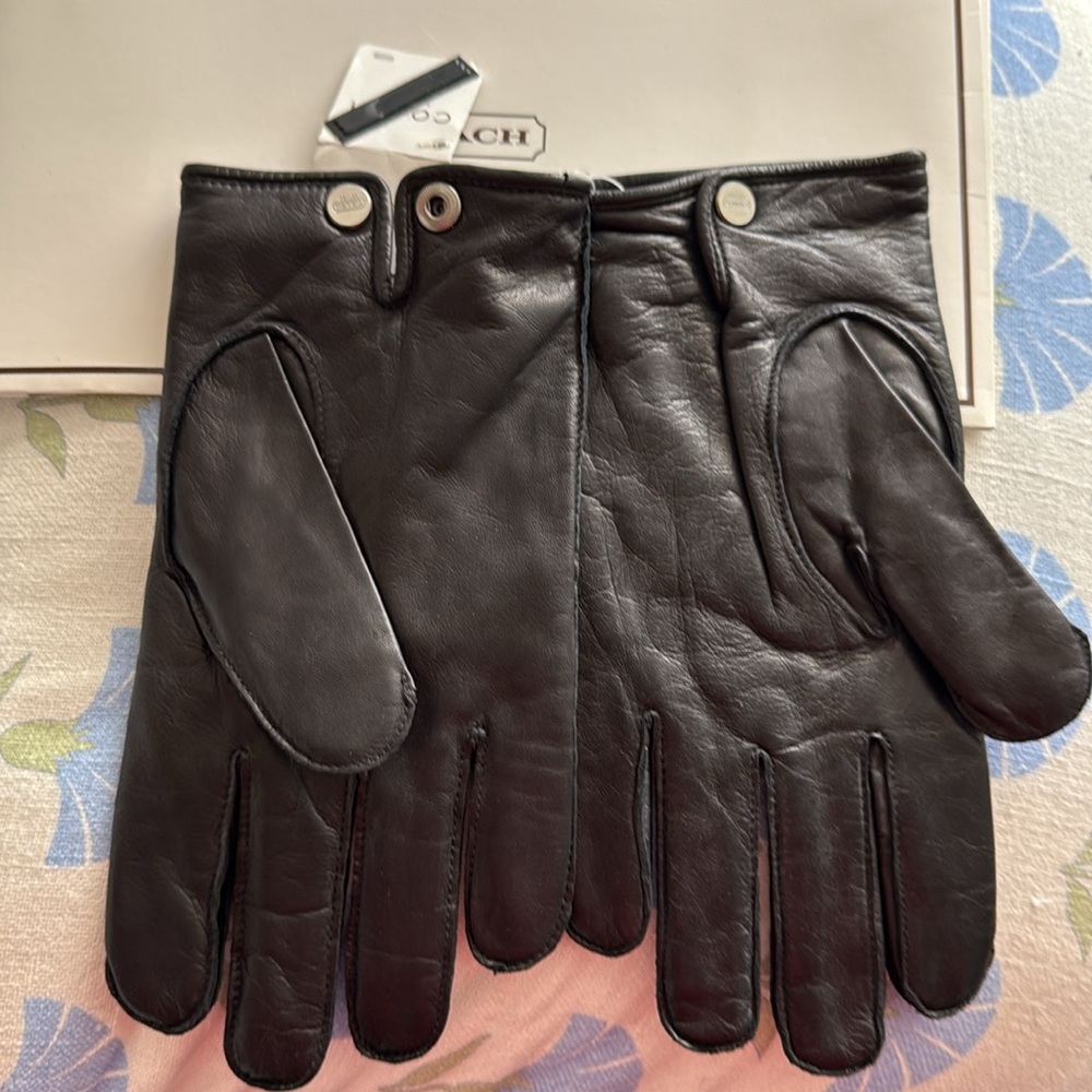Coach Black Leather Men's Gloves - Picture 4 of 7